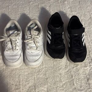 Nike Kids Black and White Sneakers Set